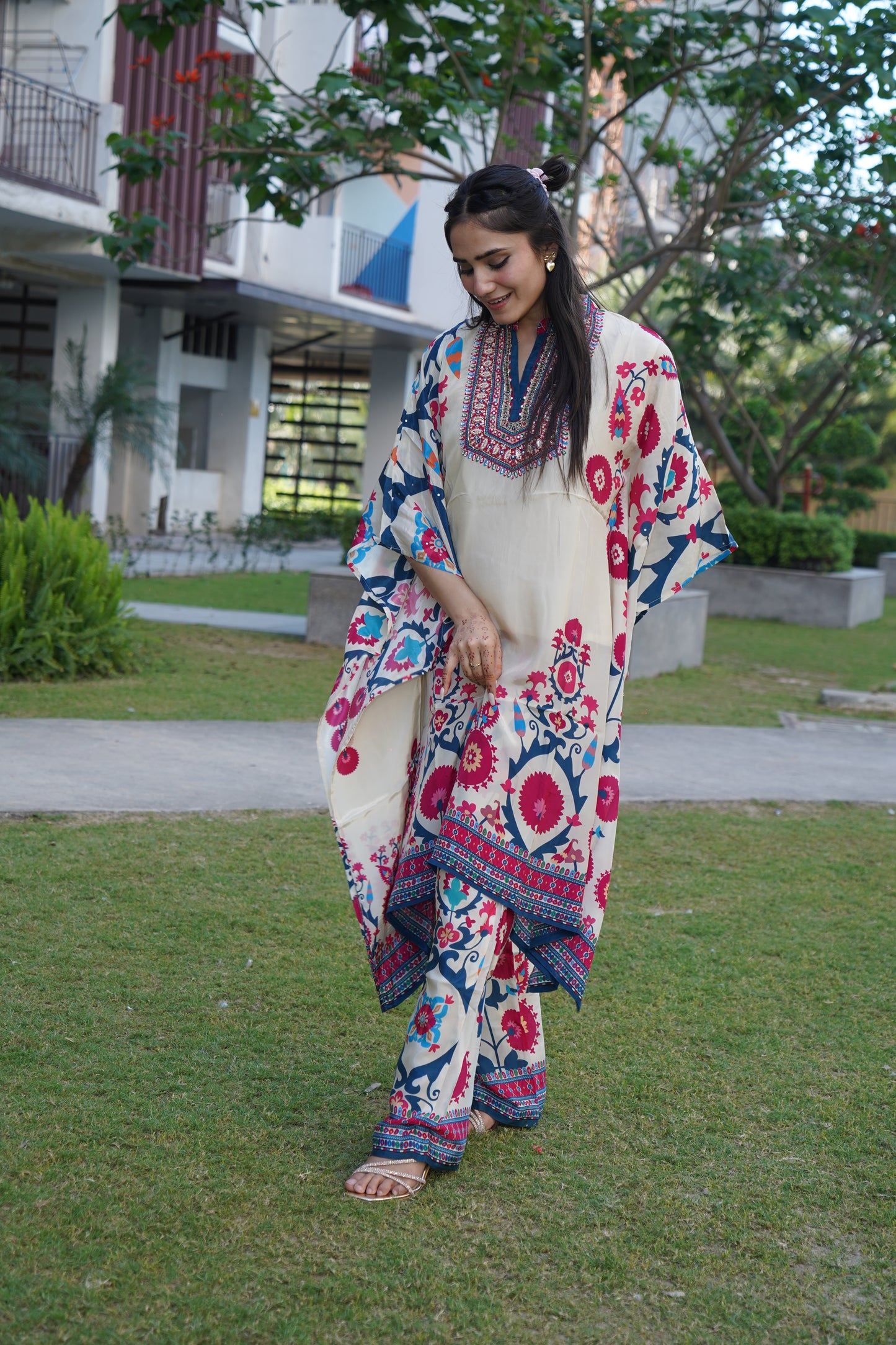 Classic white straight coord set with floral threadwork