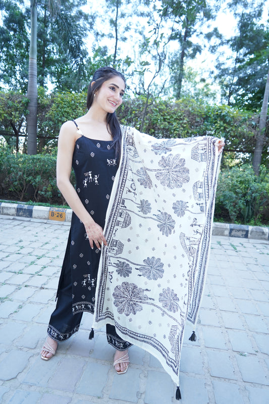 Elegant Shehnaaz black embroidered straight suit with fine detailing.