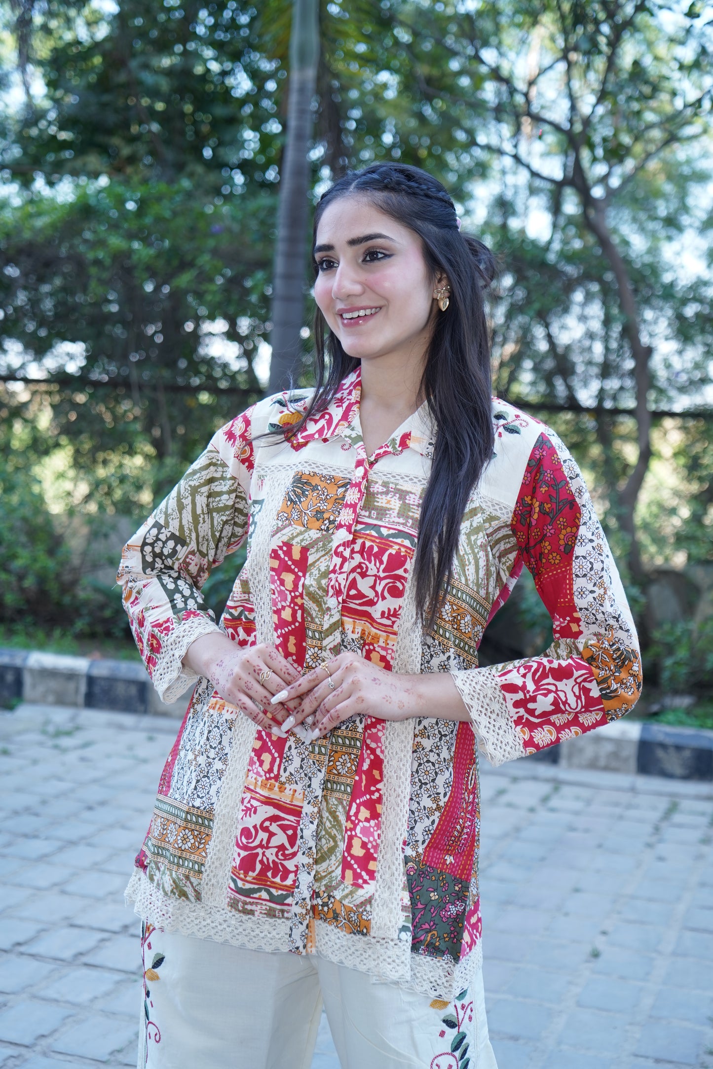 Premium ethnic motifs kurta crafted in pure cotton with trouser