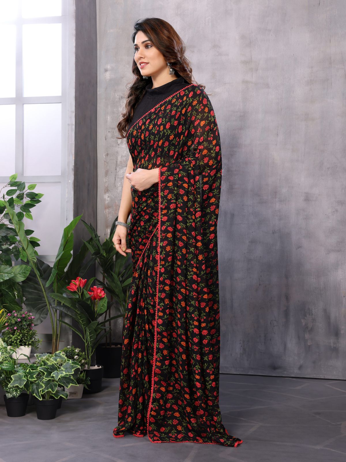 Black And Red Georgette Printed Saree With Unstitched Blouse