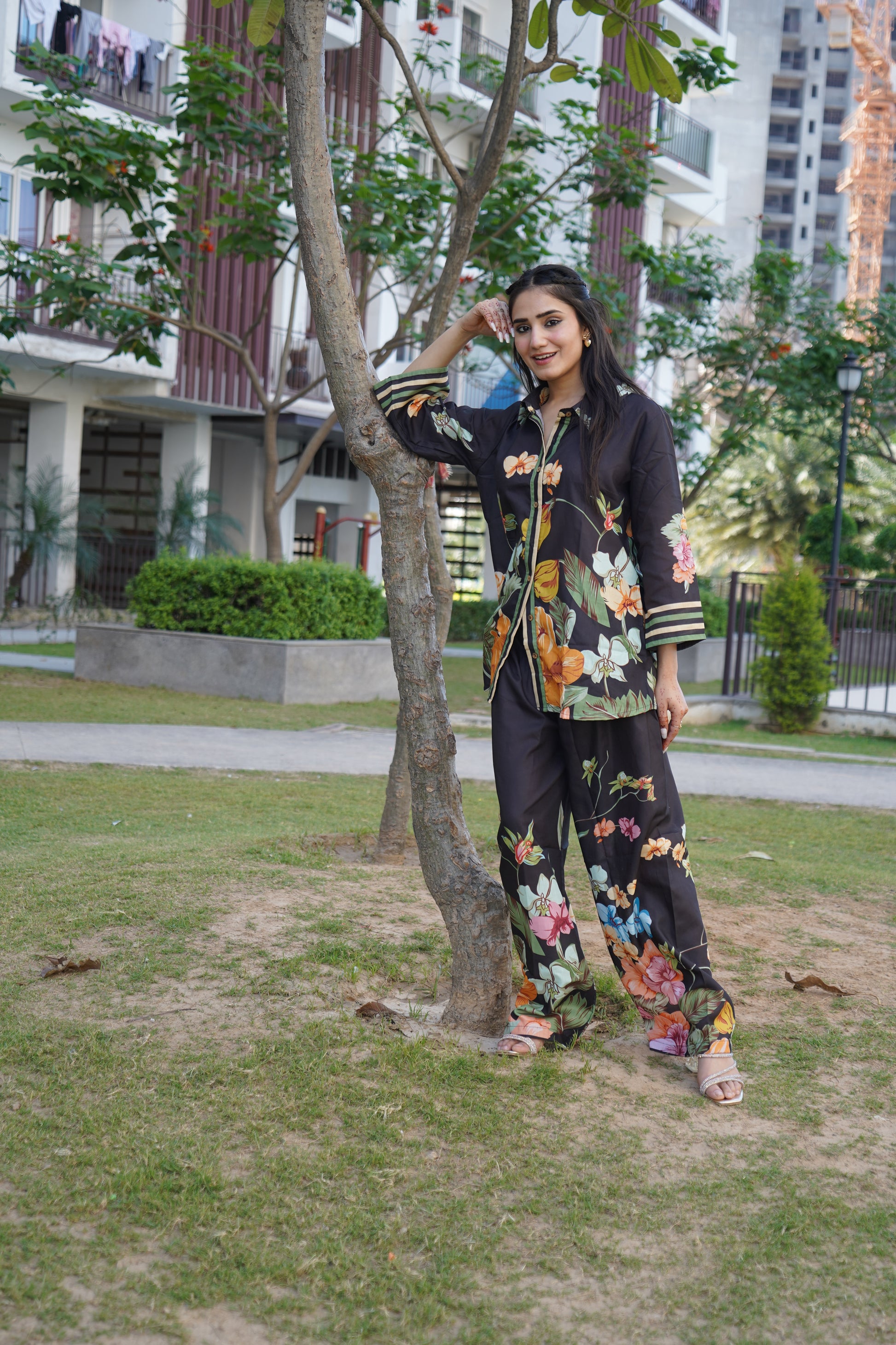 Stylish muslin digital print co-ord set in black tone