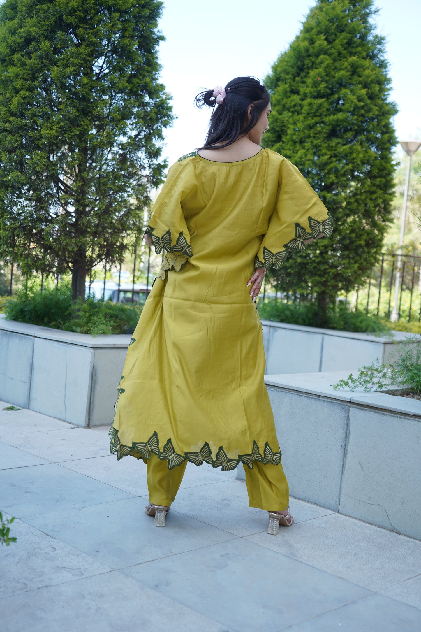 Trendy satin kaftan coord set with chic lace design.