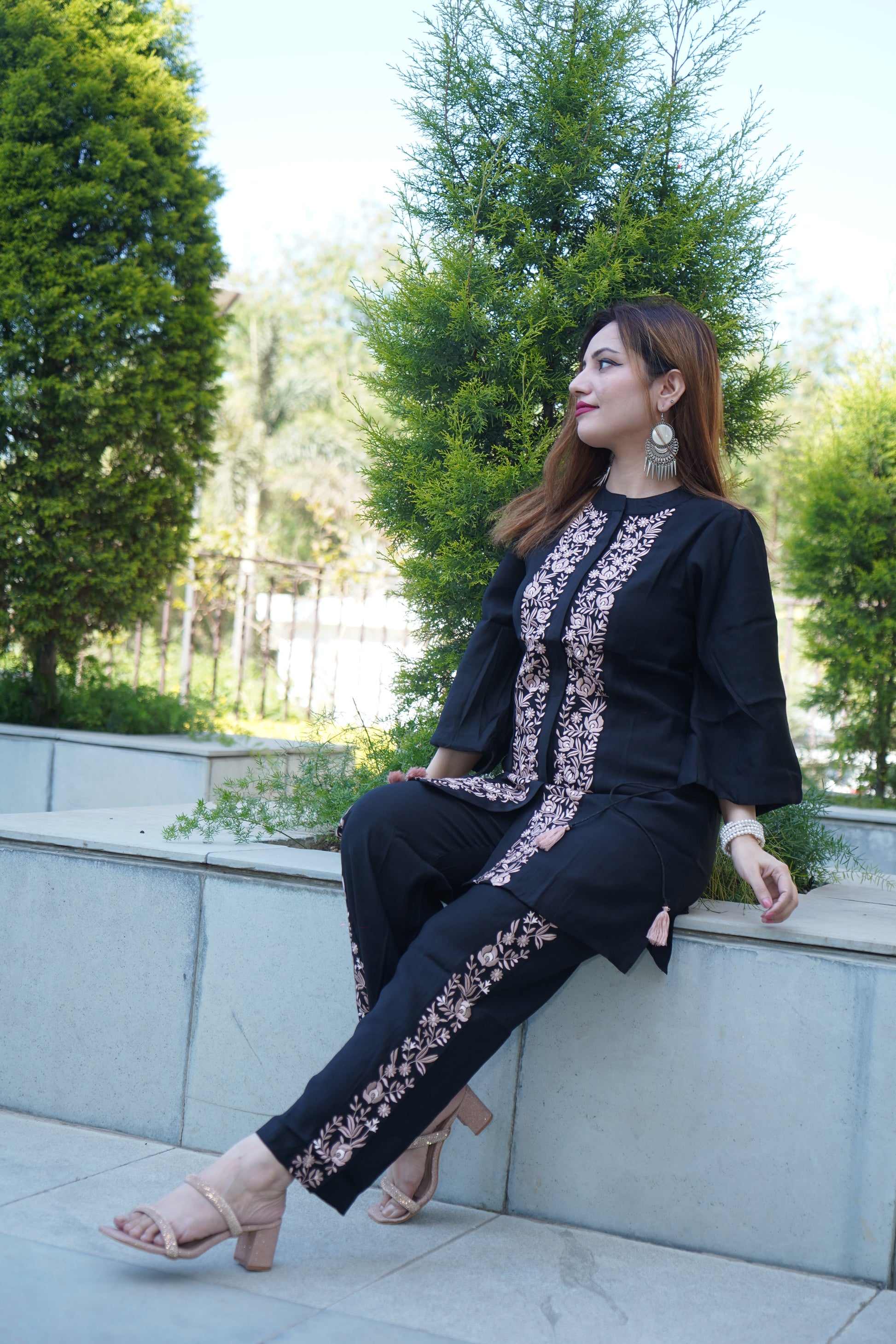 Trendy traditional suit with soft dupatta.